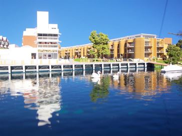 Lymington Shores image 3